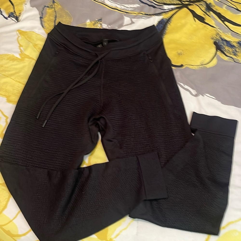 Lululemon Men’s Engineered Warmth Jogger 28” in Black Size M